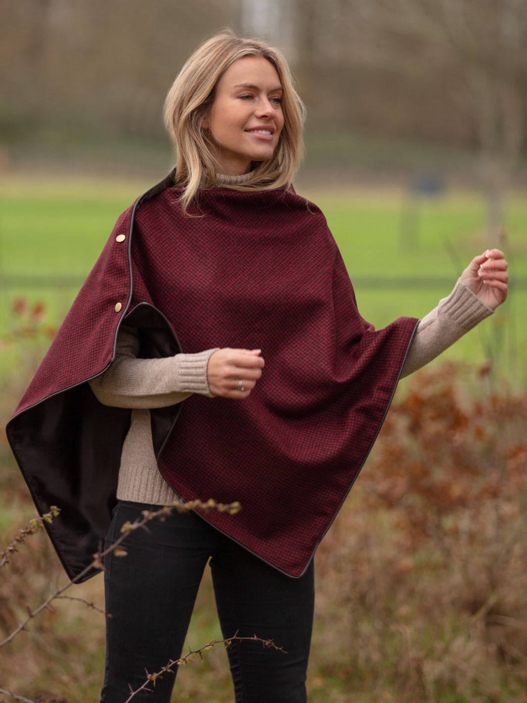 Made in England Tweed Shawl in Lightweight Red and Black Houndstooth Wool with Chocolate Satin Lining – Finished with Dark Brown Leather-Look Binding and Gold John Partridge Stud Fastenings – Elegant British Wrap for Women