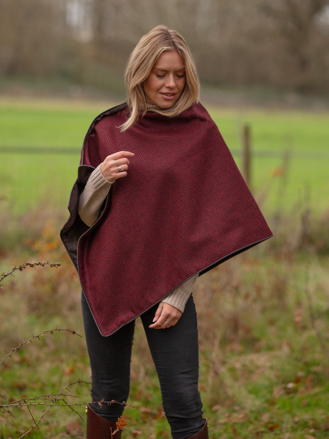 Made in England Tweed Shawl in Lightweight Red and Black Houndstooth Wool with Chocolate Satin Lining – Finished with Dark Brown Leather-Look Binding and Gold John Partridge Stud Fastenings – Elegant British Wrap for Women