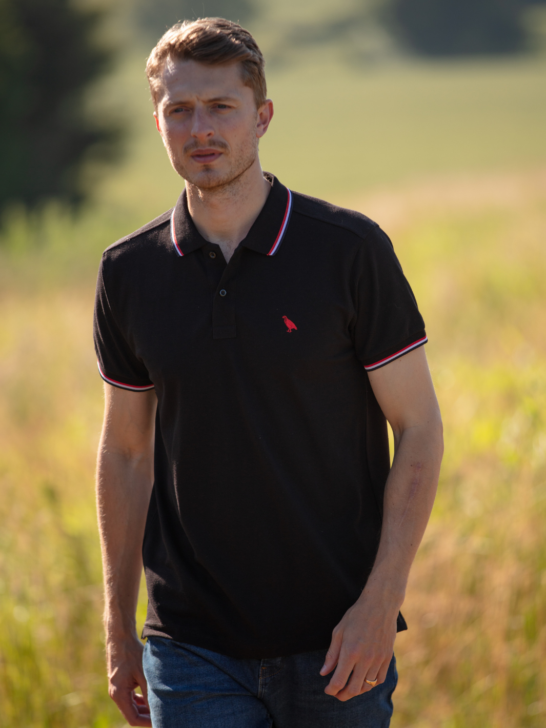 Men's Tipped Cotton Piqué Polo Shirt, crafted from 100% cotton with a textured piqué weave for comfort and breathability. A timeless and versatile piece for any casual wardrobe.