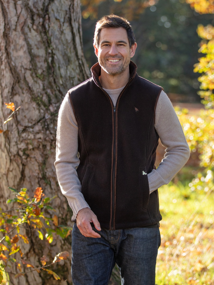 Unisex Black Fleece Gilet | Italian Fleece Layer – John Partridge & Co