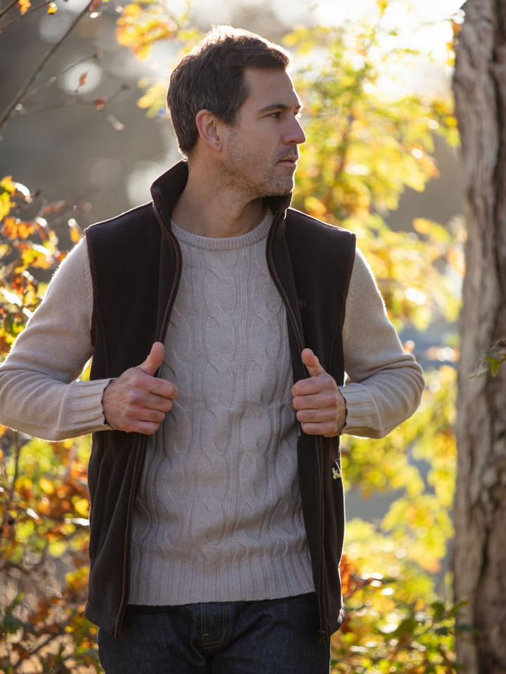 Unisex Black Fleece Gilet | Italian Fleece Layer – John Partridge & Co