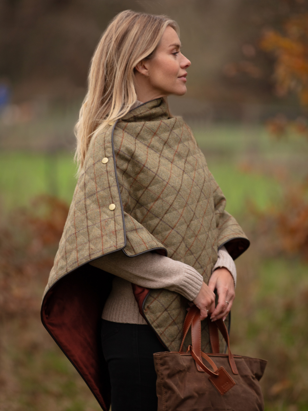 Made in England Quilted Tweed Shawl | Women’s green and brown checked wool shawl with rust satin lining and gold John Partridge stud detailsWomen