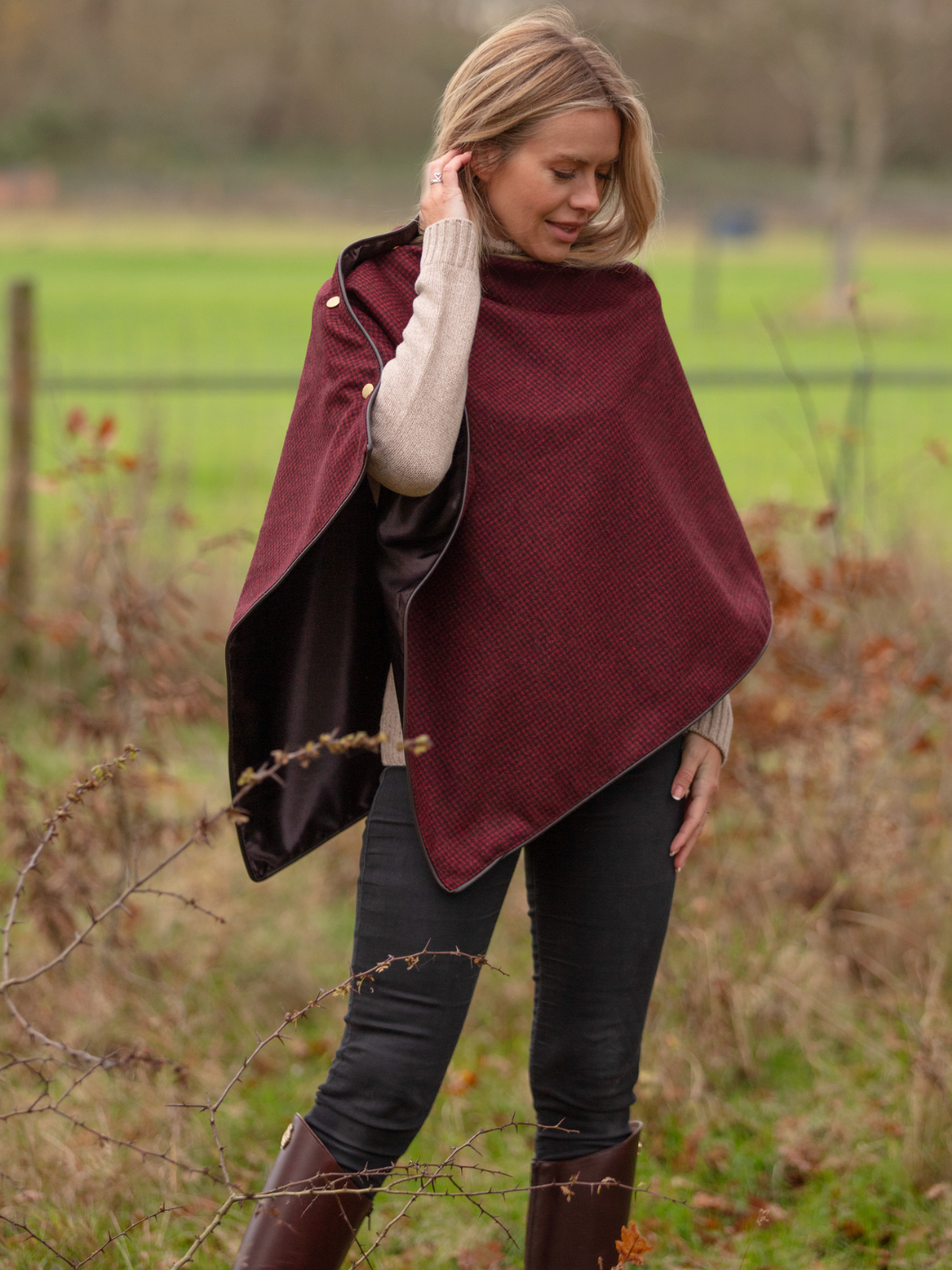 Made in England Tweed Shawl in Lightweight Red and Black Houndstooth Wool with Chocolate Satin Lining – Finished with Dark Brown Leather-Look Binding and Gold John Partridge Stud Fastenings – Elegant British Wrap for Women