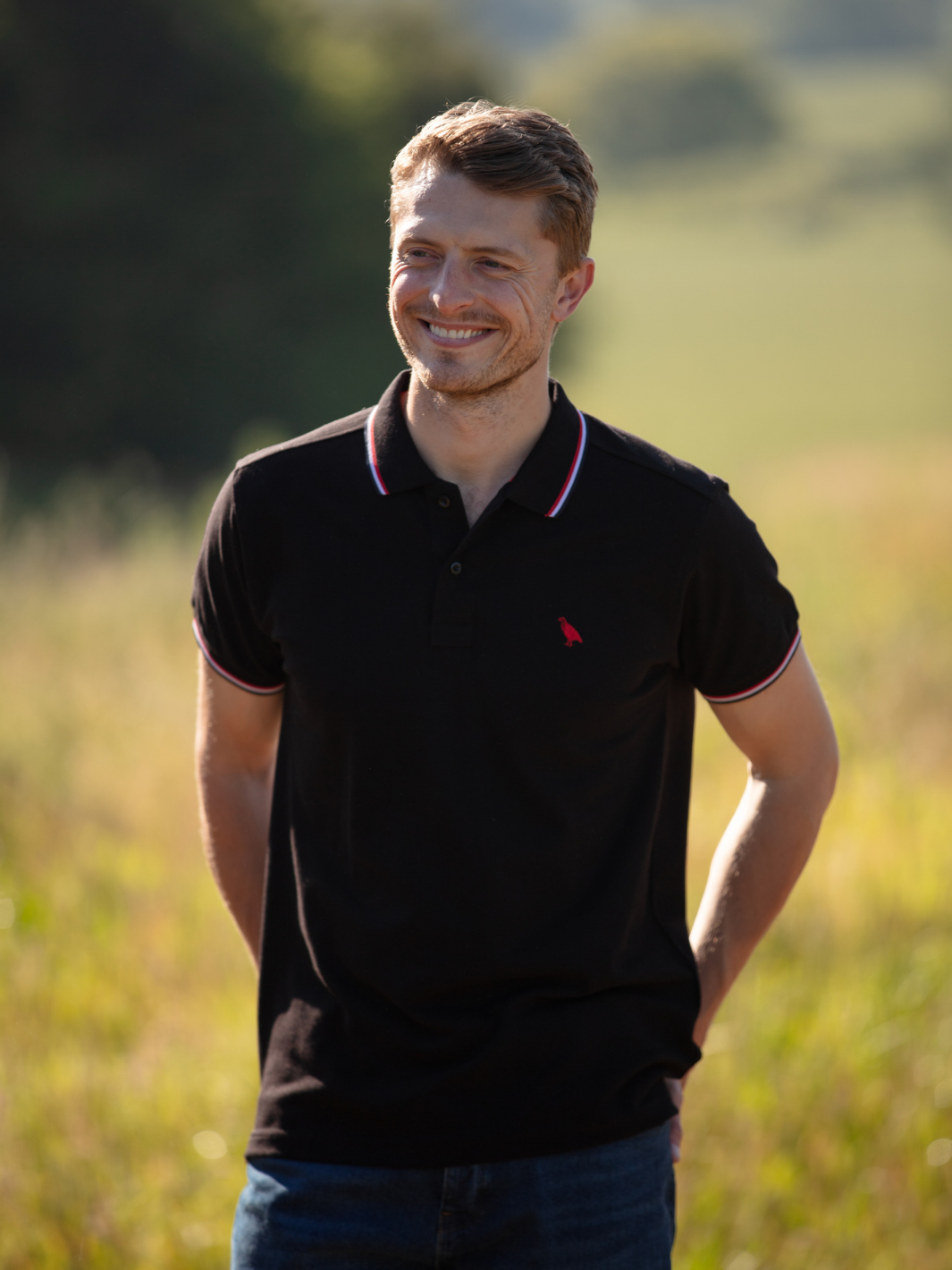 Men's Tipped Cotton Piqué Polo Shirt, crafted from 100% cotton with a textured piqué weave for comfort and breathability. A timeless and versatile piece for any casual wardrobe.