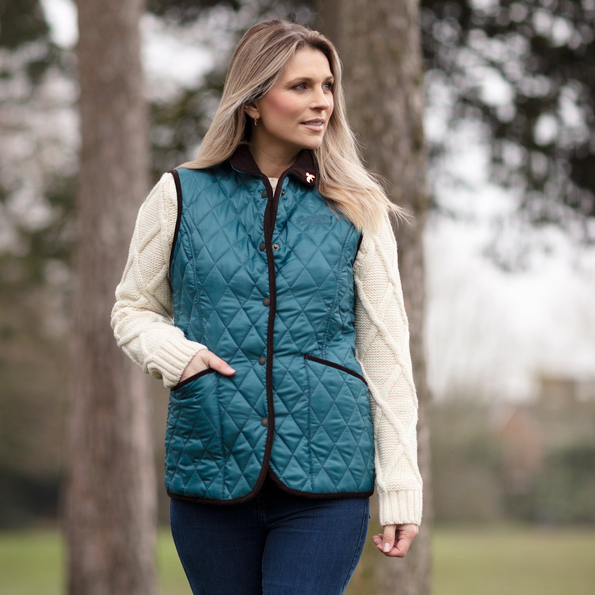 Moorland Quilted Gilet - Petrol/Sand - John Partridge & Co